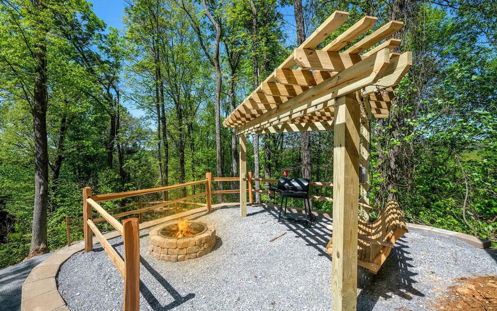 Little Bear Cabin Gatlinburg Ngoại thất bức ảnh